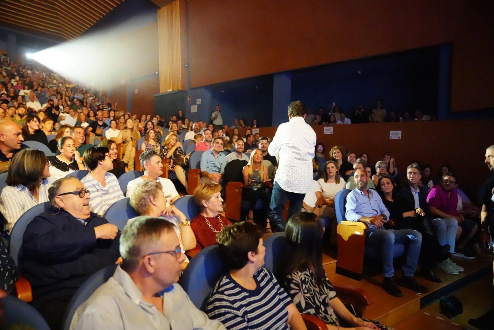 El concierto de Manolo García en el teatro El Silo de Pozoblanco, en fotografías
