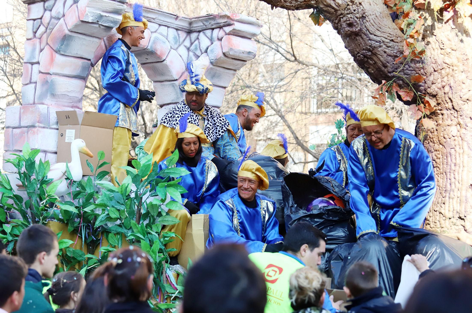 Imágenes de los Reyes Magos en la barriada de La Orden
