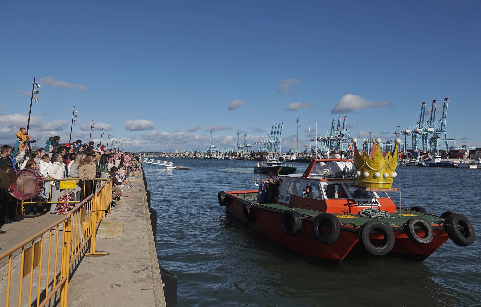 Fotos del arrastre de latas en Algeciras
