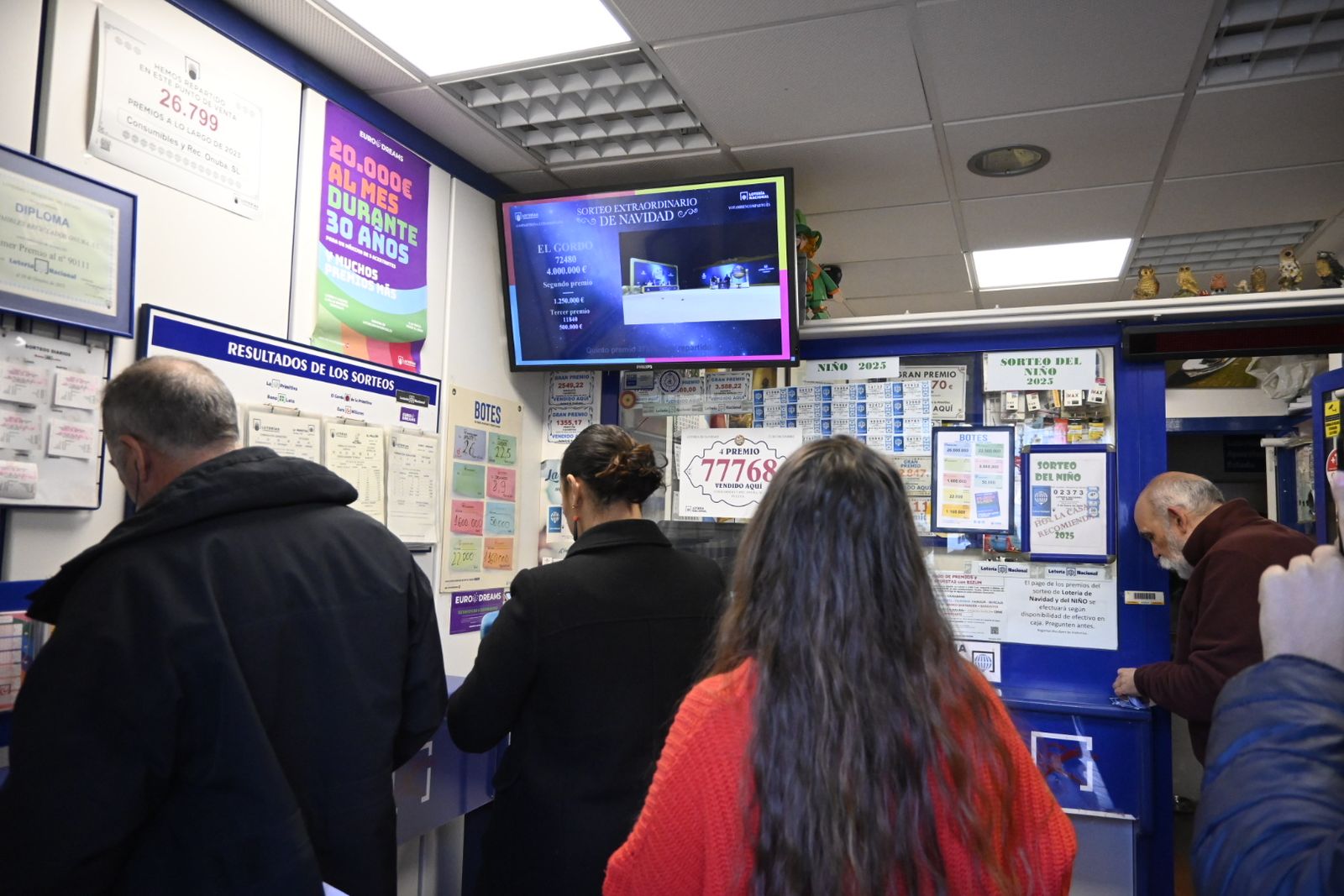 Imágenes de la celebración de los premios de la Lotería de Navidad en Huelva