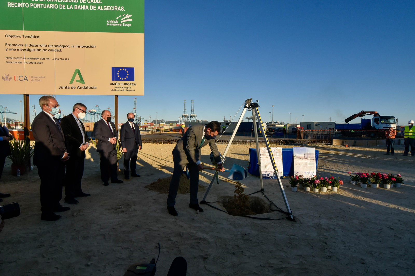 Primera piedra del lago marítimo de Algeciras