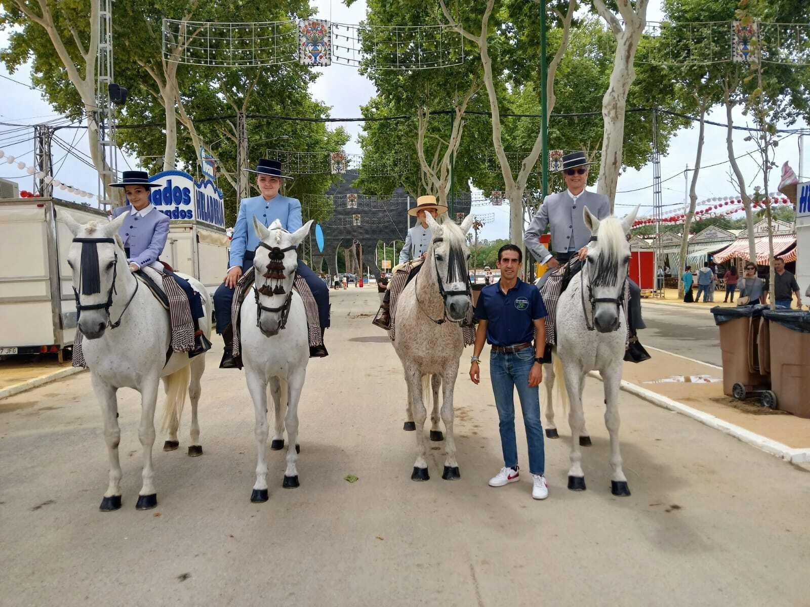 Todas las imágenes del domingo de Feria de El Puerto 2024
