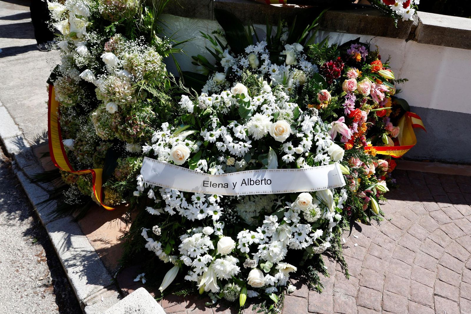 Familiares y amigos despiden a Francisco de Borbón y Escasany, duque de Sevilla: todas las fotos