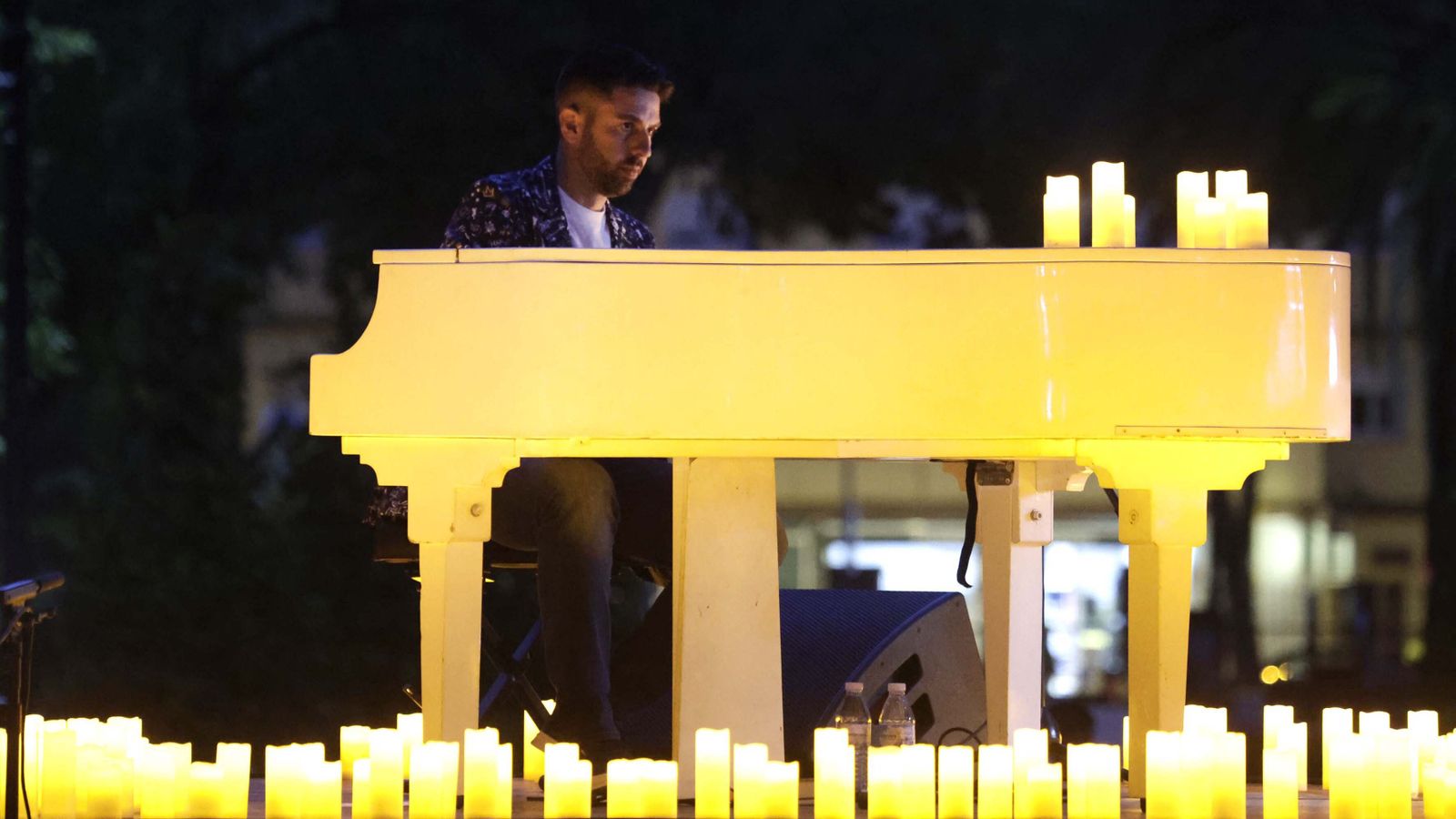 Las fotos del concierto de Diego Valdivia en el parque María Cristina