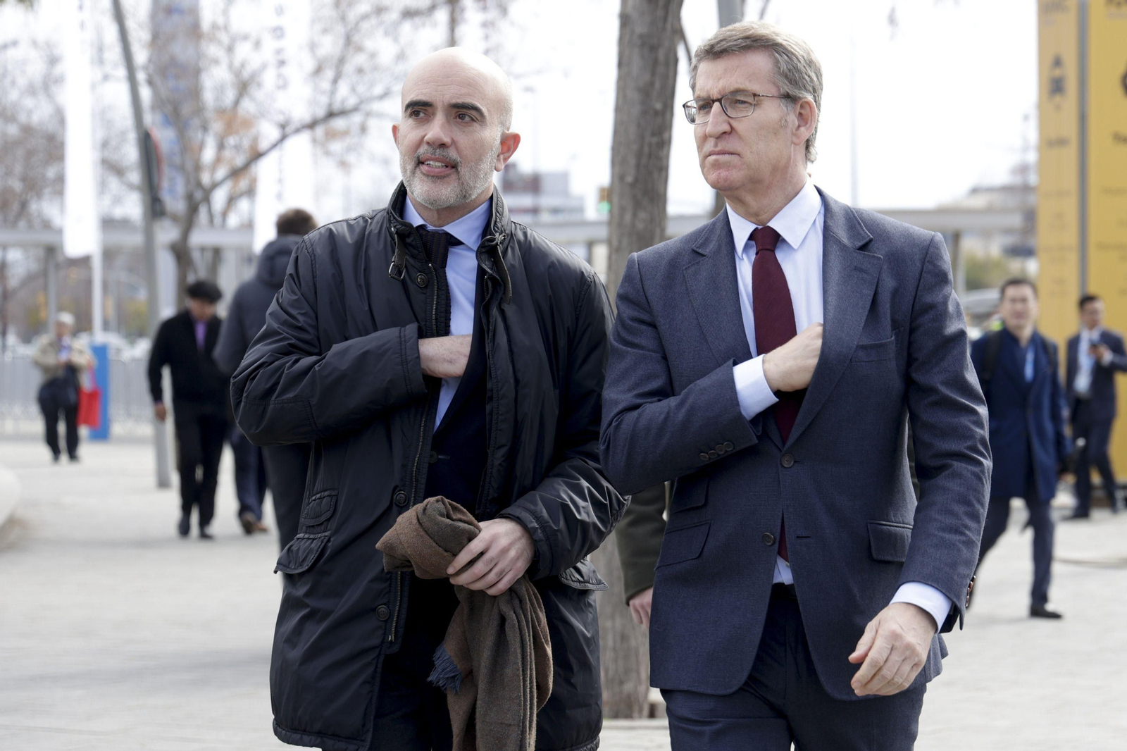 Alejandro Fernández, con Alberto Núñez Feijóo en una imagen de archivo