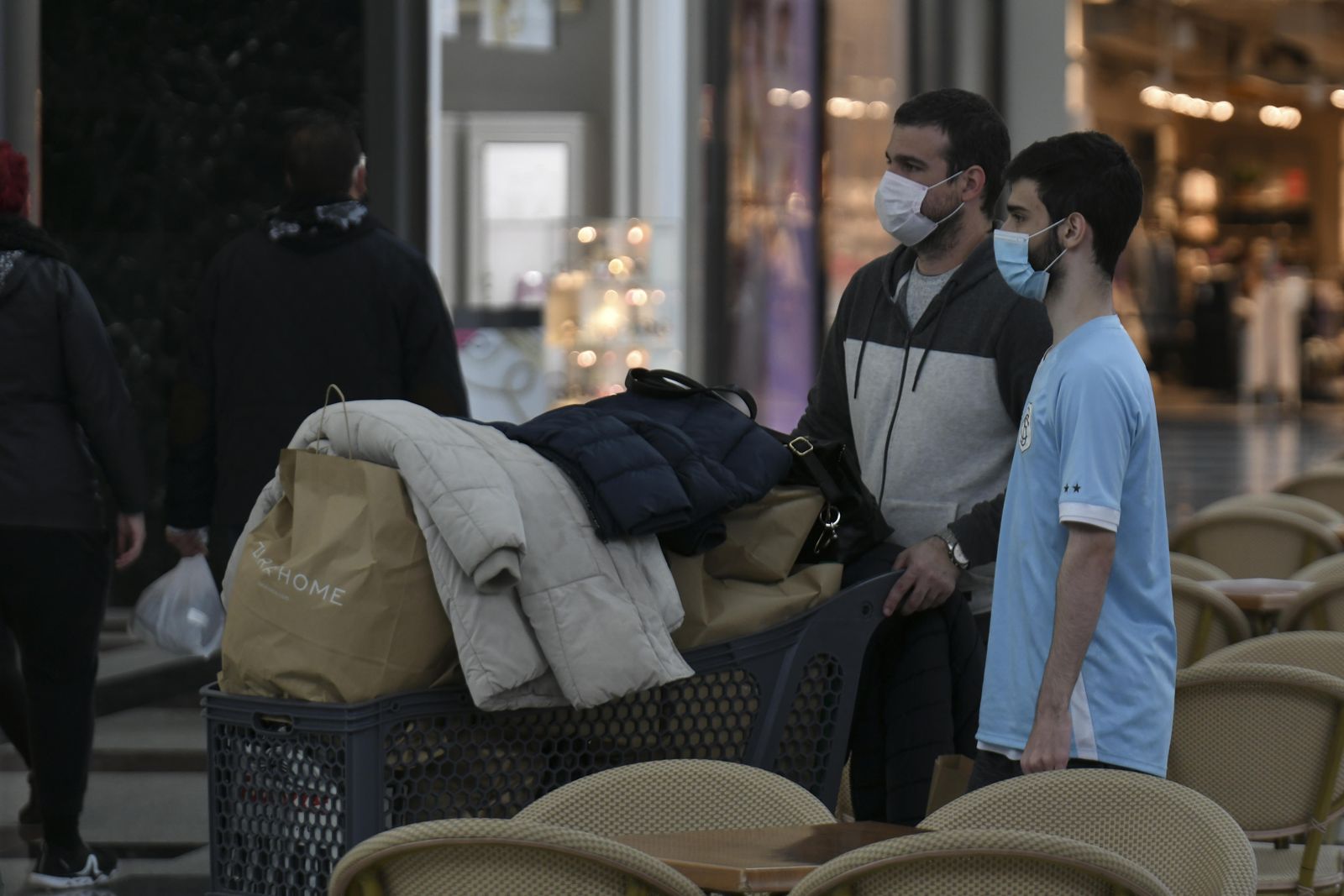 Fotos: las rebajas en el Nevada Shopping de Granada