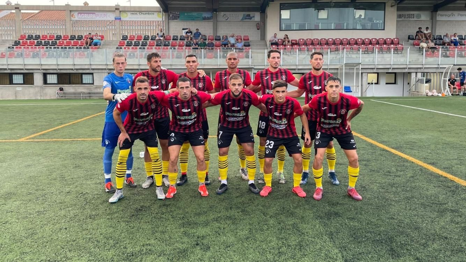 Los rojinegros buscarán sumar en la visita al feudo del Bullense.