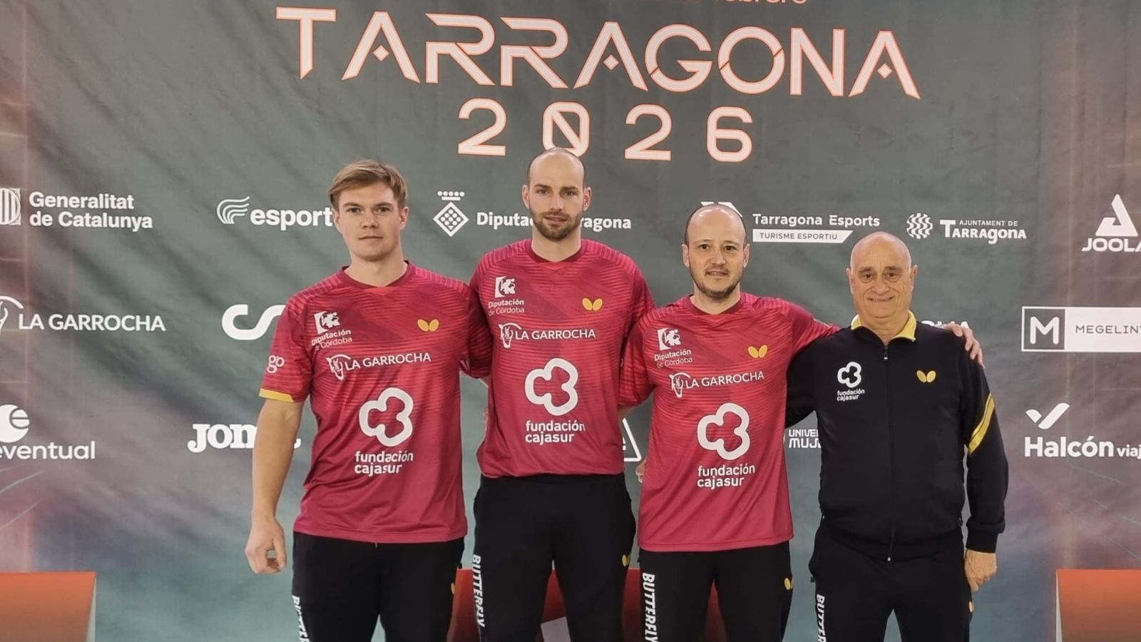 Los palistas del Priego Fundación Kutxabank, antes de su última partido en la Copa del Rey de tenis de mesa en Tarragona.