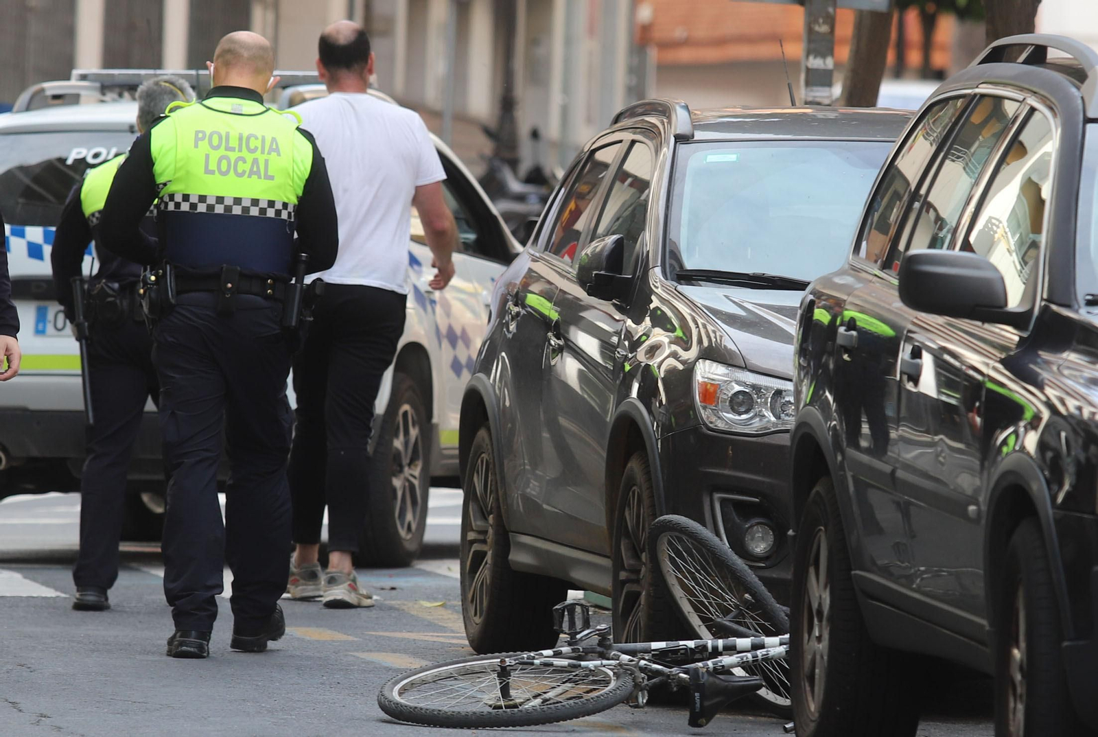 Persecución a un ciclista con el estado de alarma en Huelva