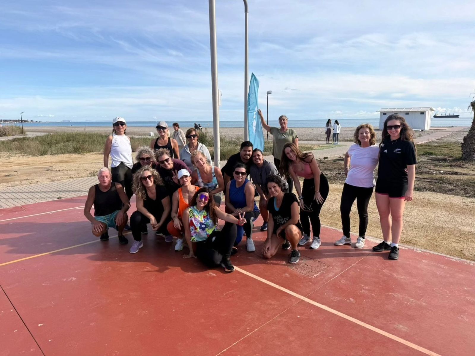 Las playas de Vera se llenan de arte y deporte con el éxito de 'Tus Playas de Invierno