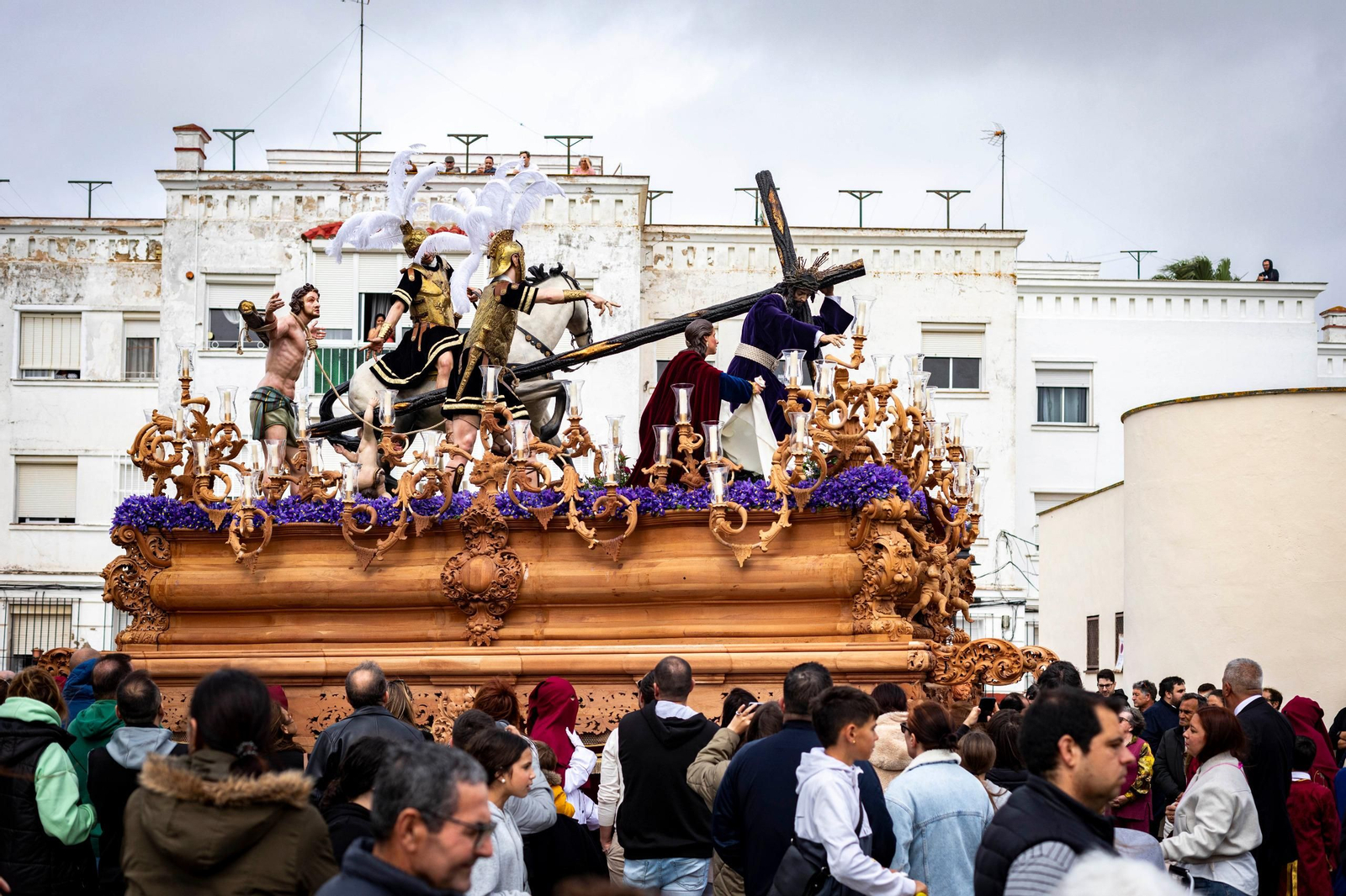 Las imágenes de la hermandad de Tres Caídas en la Semana Santa de San Fernando 2024