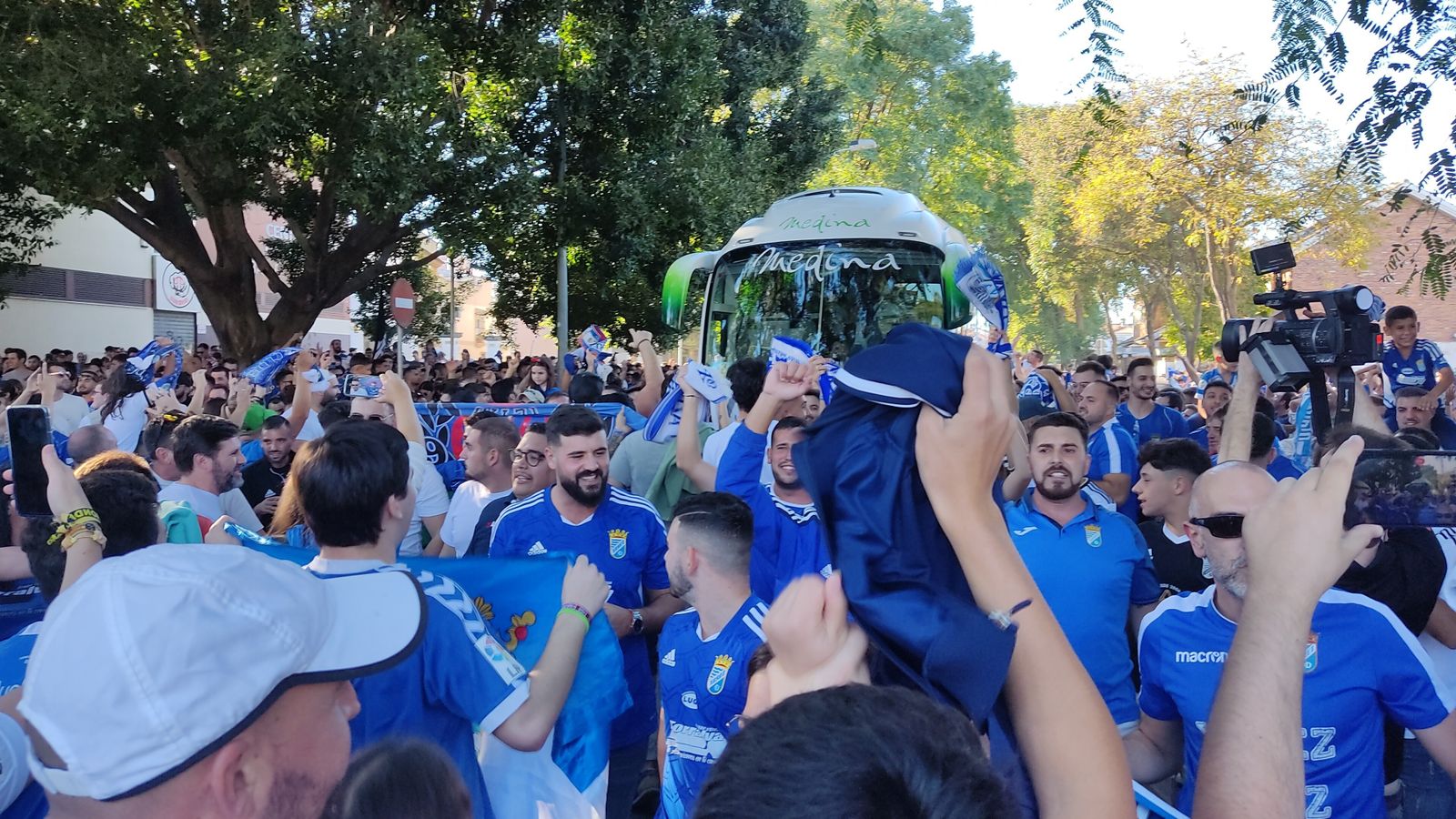 Así ha sido el recibimiento al Xerez CD en los aledaños de Chapín para el derbi