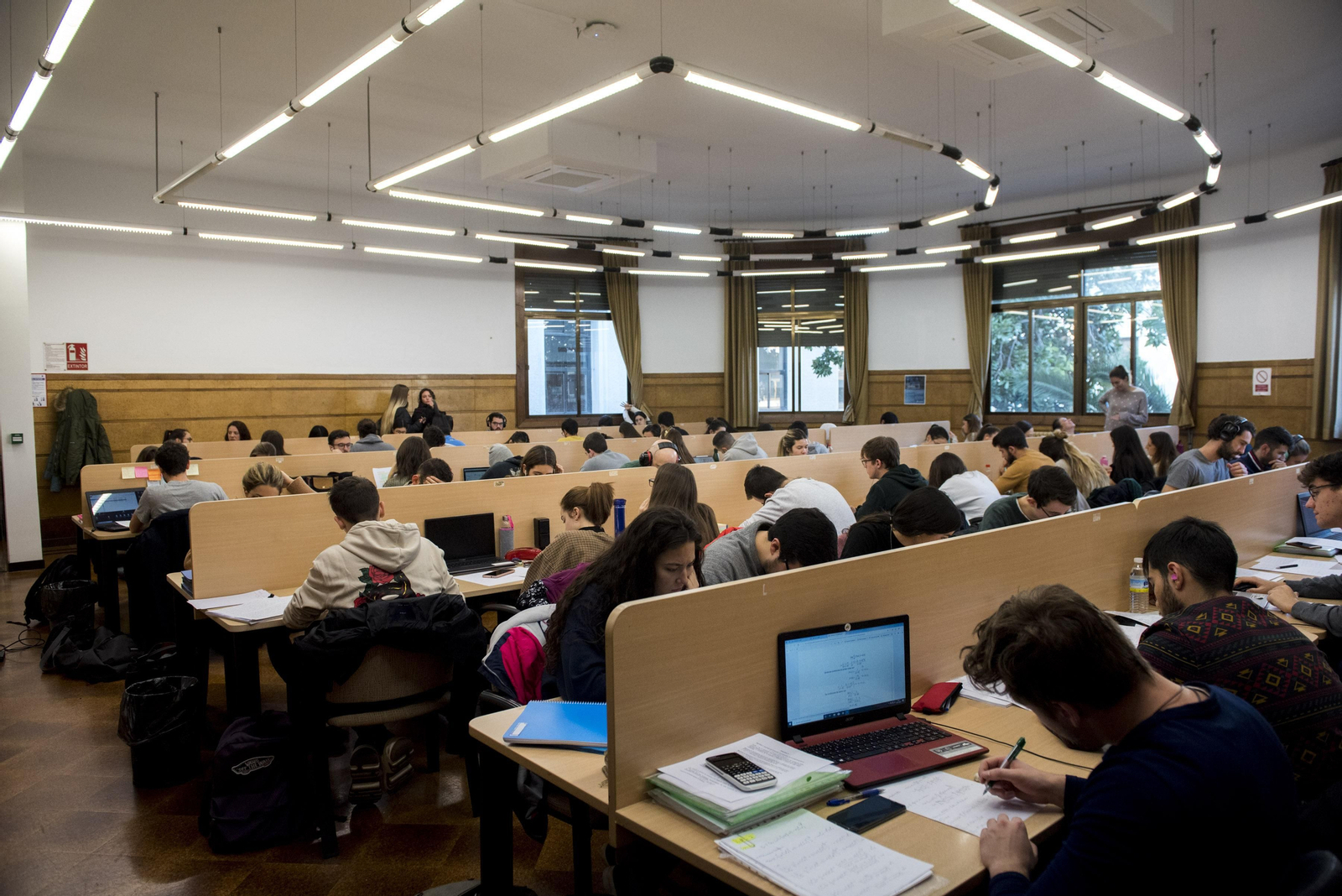 La Universidad de Granada, otra vez tendencia en Twitter por el 'proctoring'