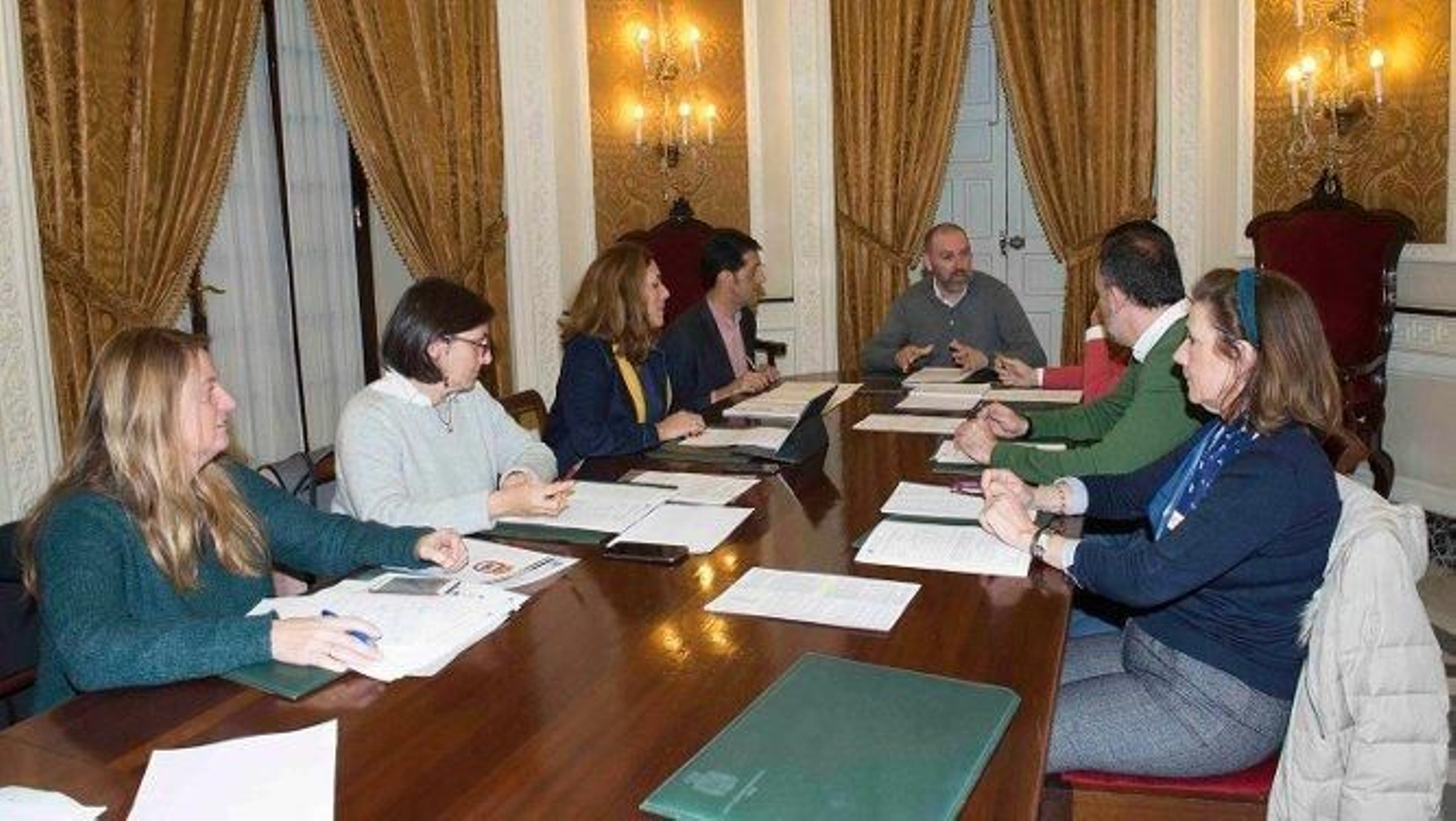 Jesús Solís, reunido para analizar la recaudación de Algeciras.