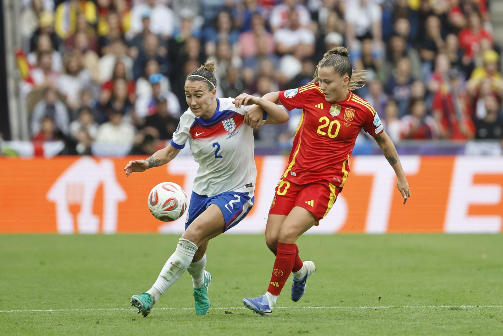 Las mejores imágenes de la final España - Inglaterra de la Eurocopa femenina