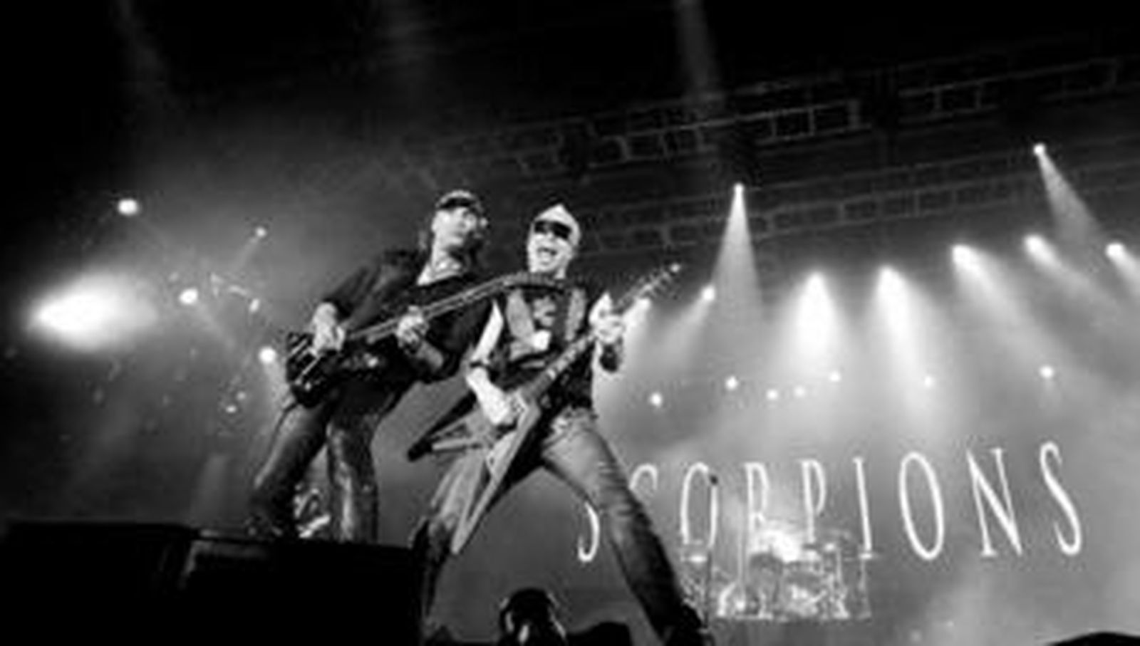 Matthias Jabs junto a su compañero en Scorpions, Rudolph Schenke.