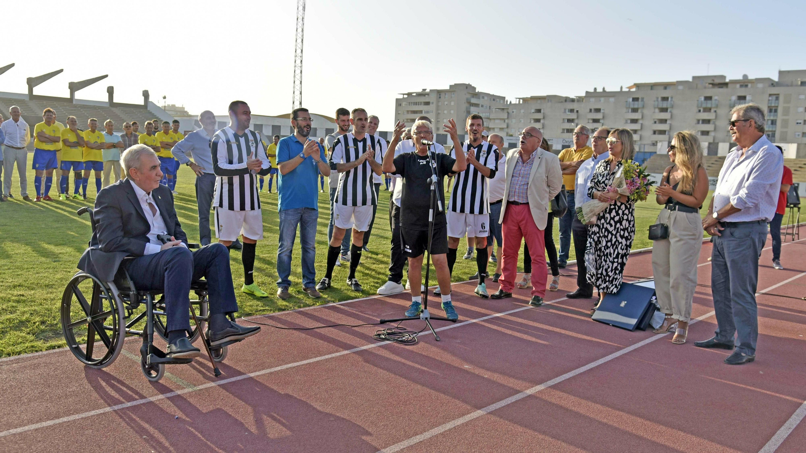 Homenaje a Alfredo Gallardo
