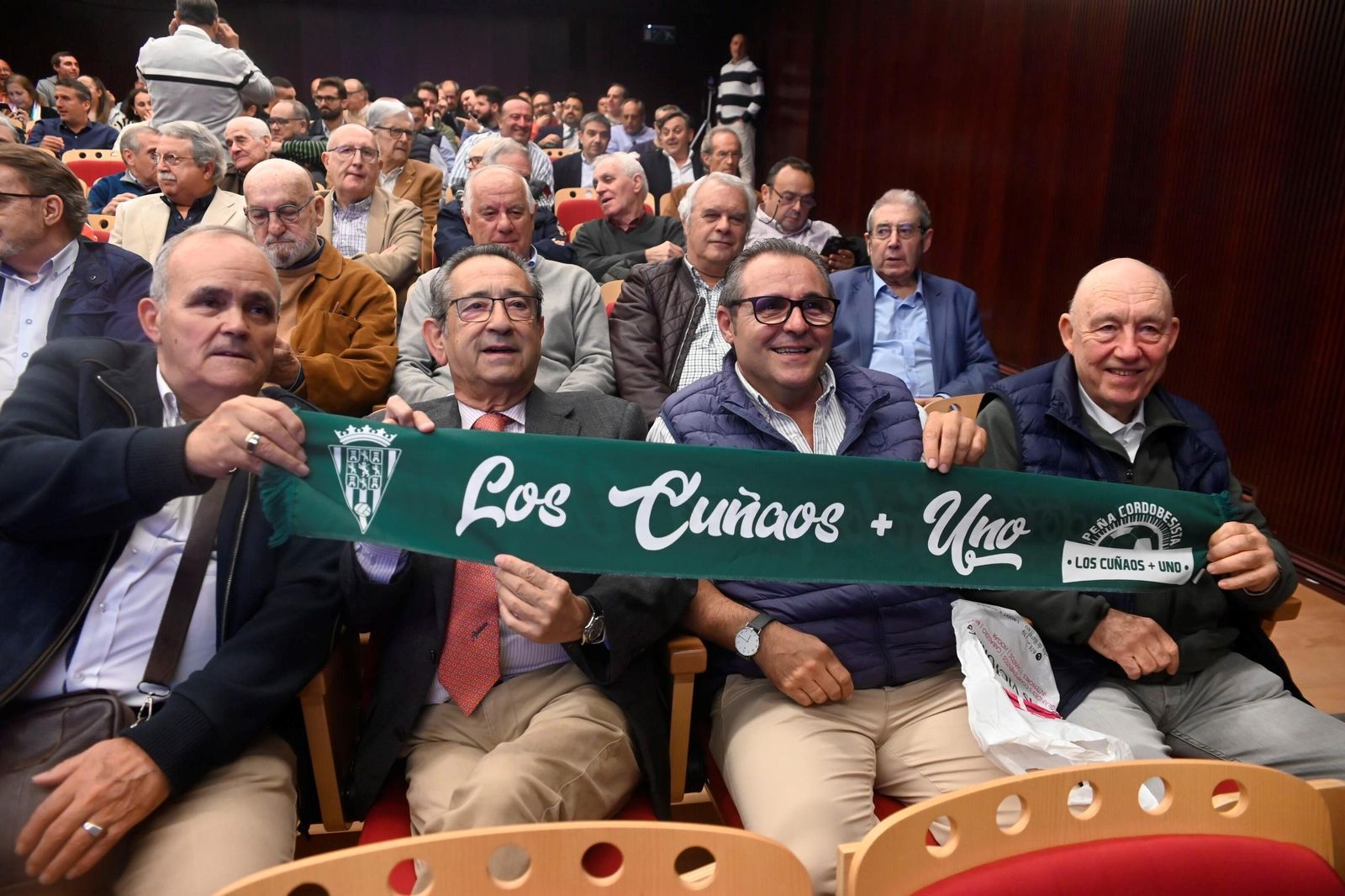 Las mejores fotos de la presentación de los Veteranos del Córdoba CF
