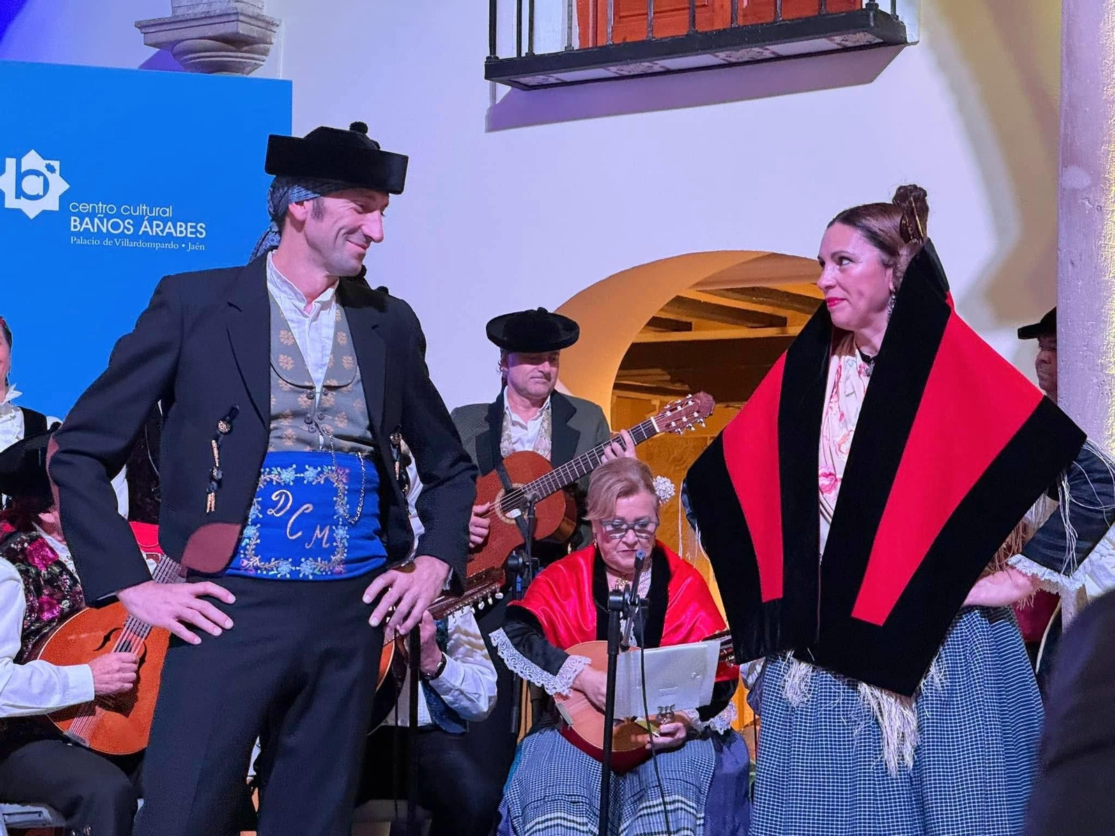 La pastira y el chirri son protagonistas de estas celebraciones folclóricas alrededor del fuego.