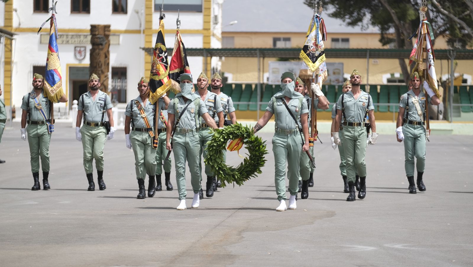 Visita de la Ministra de Defensa Margarita Robles a La Legión Española, en Viator