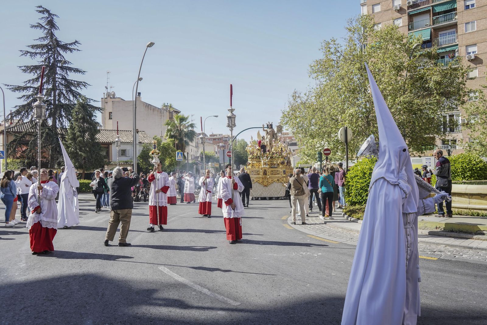 Las mejores fotos del Domingo de Resurrección en Granada