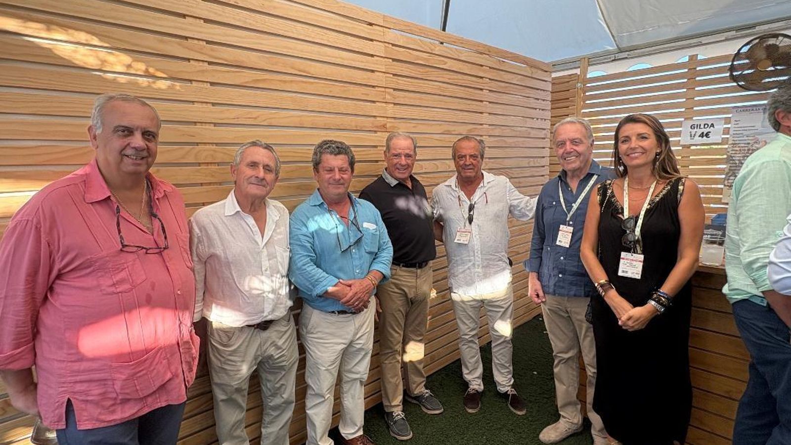 José Luis González, Paco Moreno, Hermenegildo Mergelina, Paco Ojeda, Rafael Hidalgo García de Velasco y Ángel y Soledad Angulo.