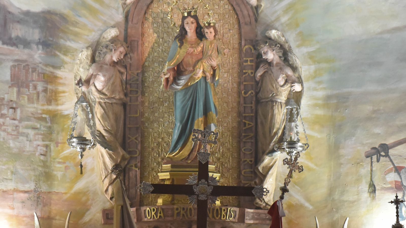 Oración de vísperas e imposición de medallas de los Salesianos de La Línea