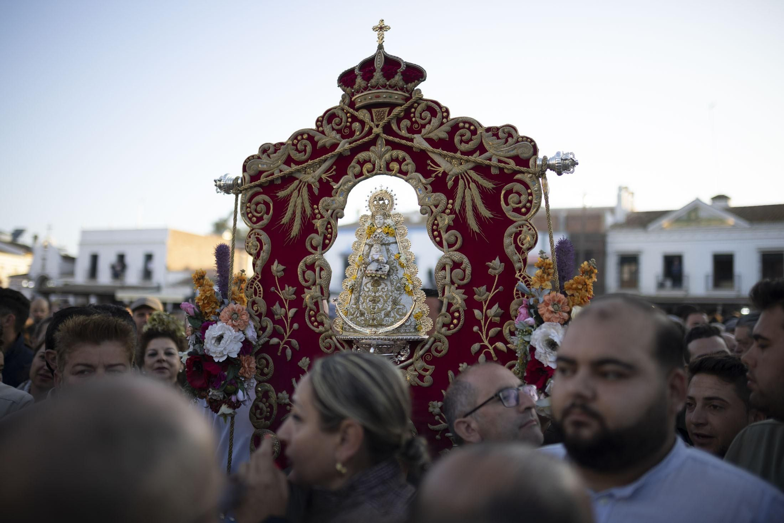 El Rocío 2023: Todas las imágenes de la procesión de la Virgen en la aldea