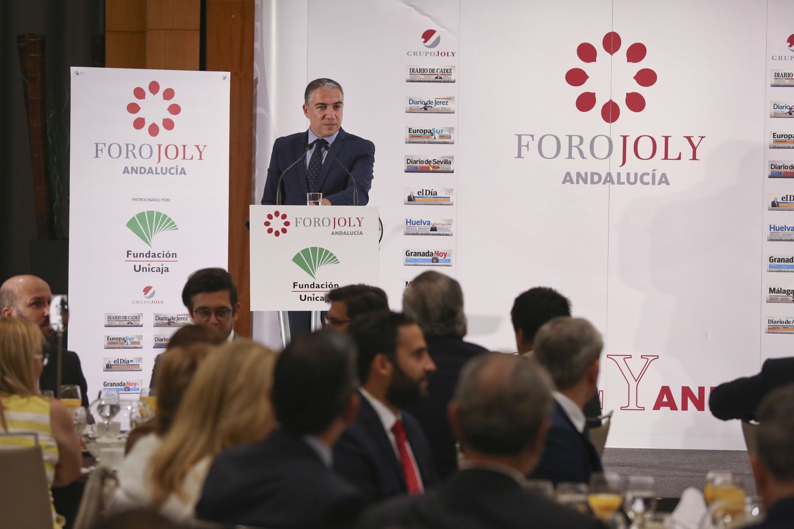 Las imágenes del Foro Joly con Elías Bendodo