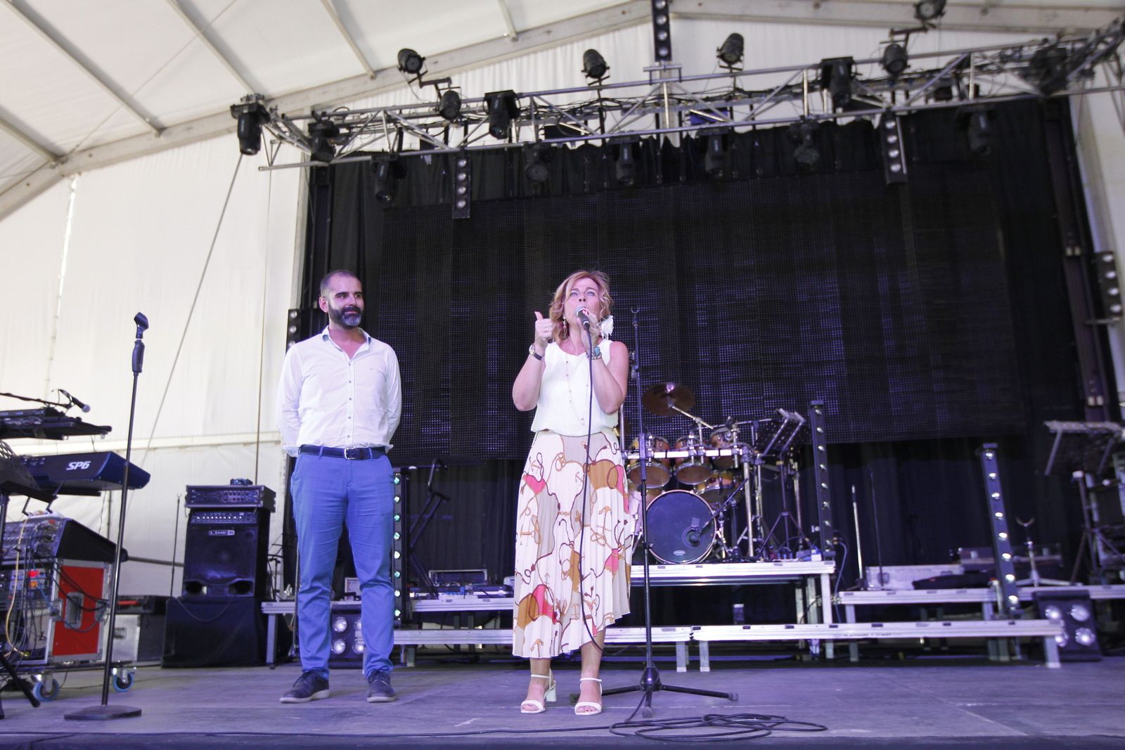 Fotogalería comida homenaje a los mayores. Feria de Almería 2019