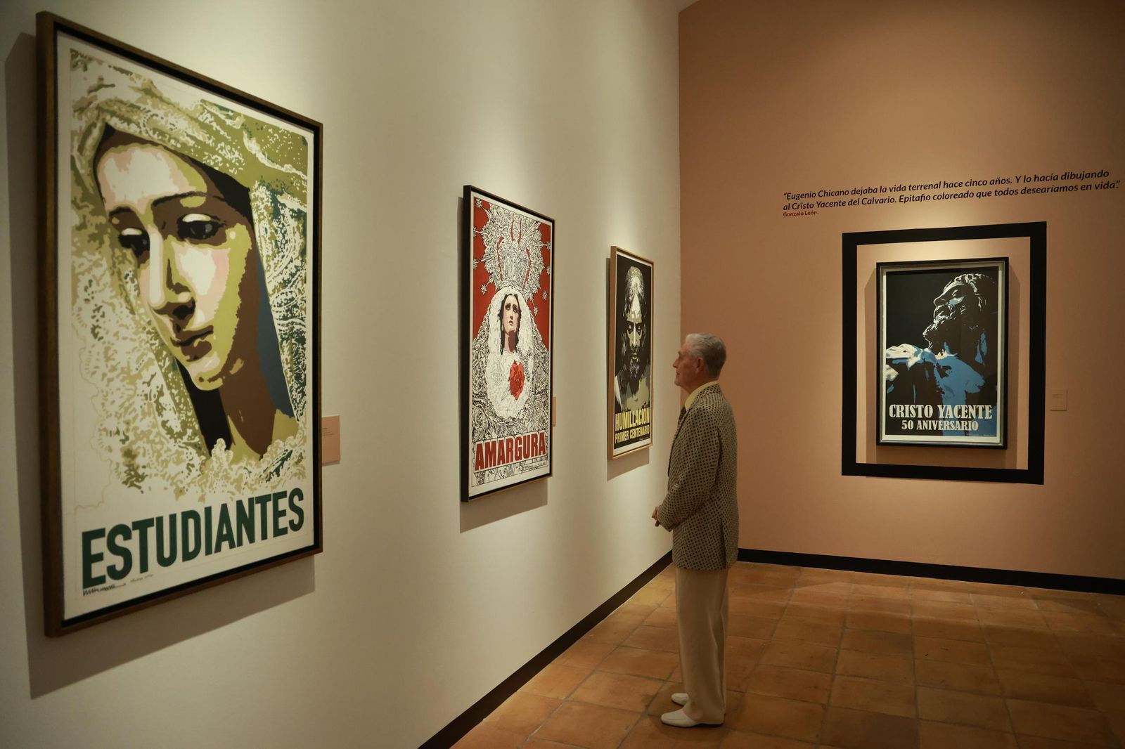 La exposición 'Rostros de Pasión' de Eugenio Chicano en imagenes