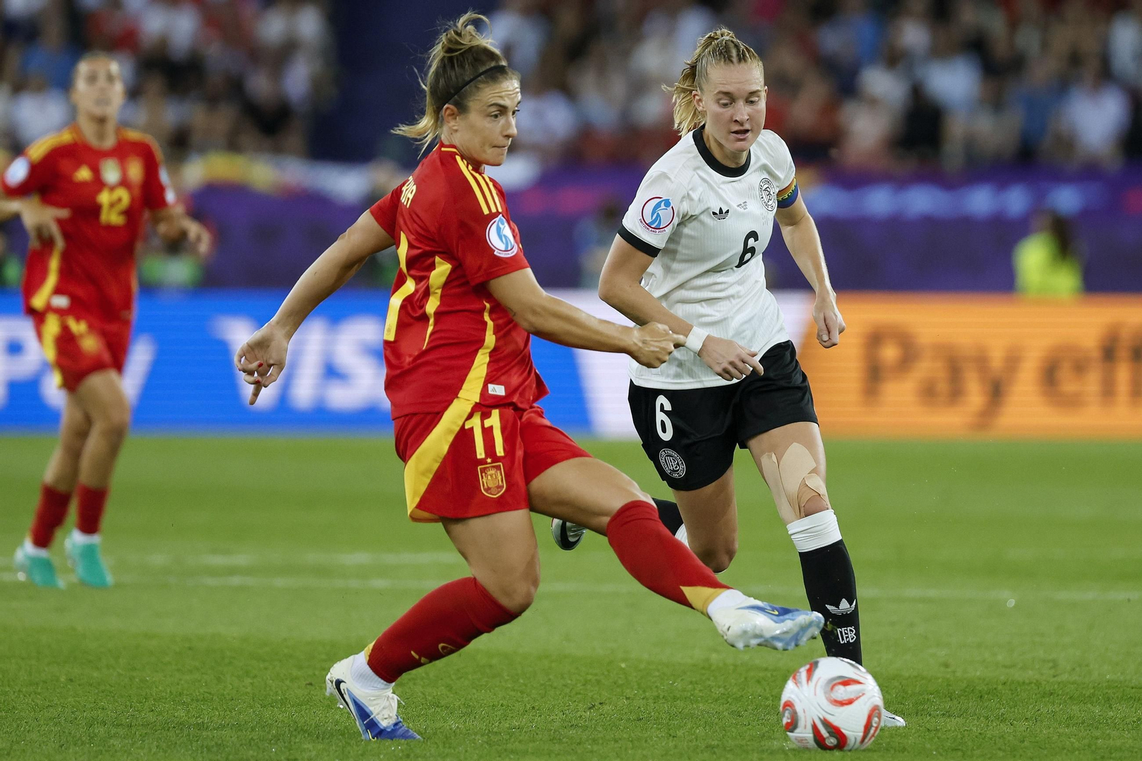 Las mejores imágenes de la semifinal Alemania-España de la Eurocopa femenina