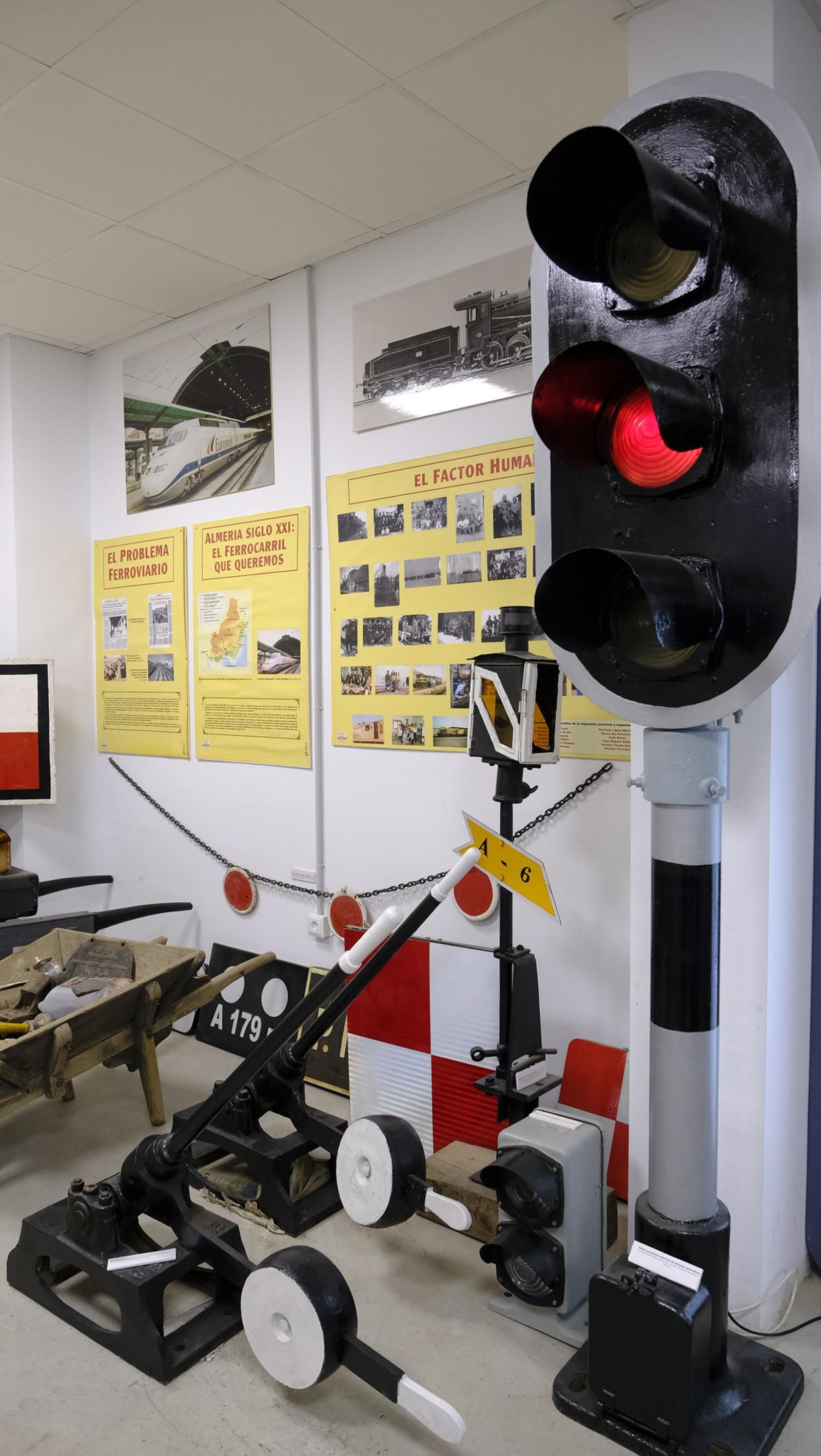 Jornada de puertas abiertas de la Asociación de Amigos del Ferrocarril de Almería (ASAFAL), en imágenes