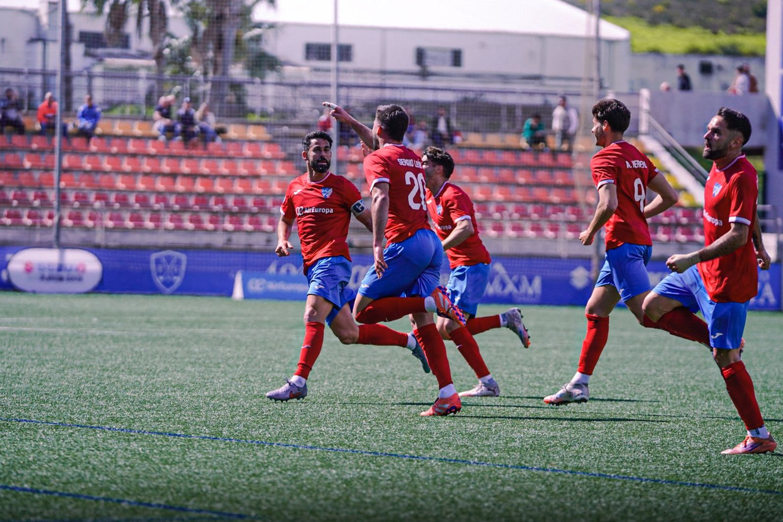 Resultados Segunda RFEF: El CD Estepona se sigue acercando a la permanencia