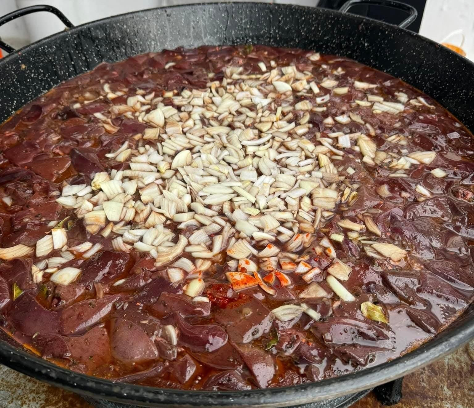 Imagen de archivo de uno de los guisos con la carne de cerdo ibérico