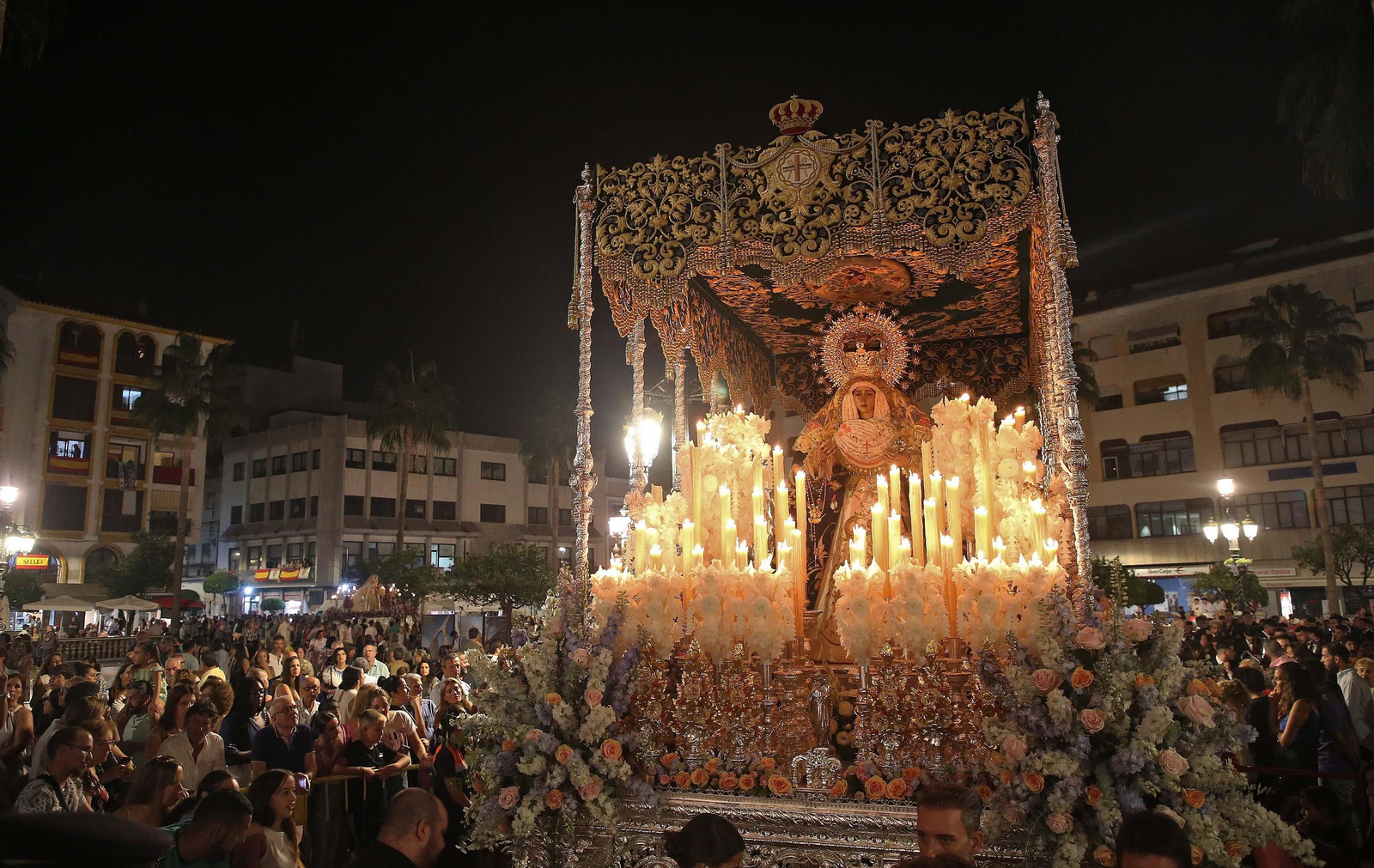 La Magna Mariana de Algeciras por la Plaza Alta, en imágenes