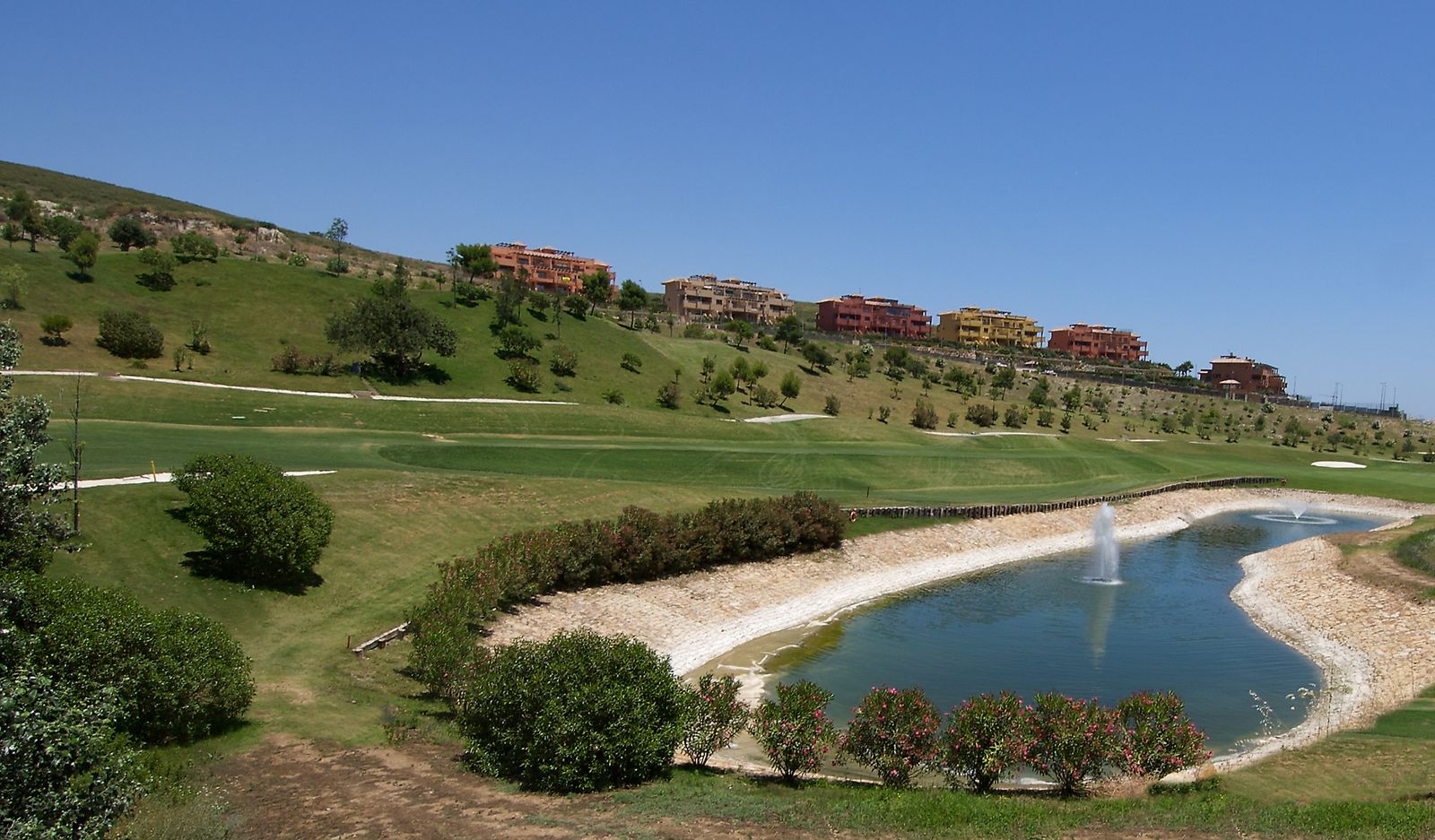 Sistemas de riego en los campos de golf.