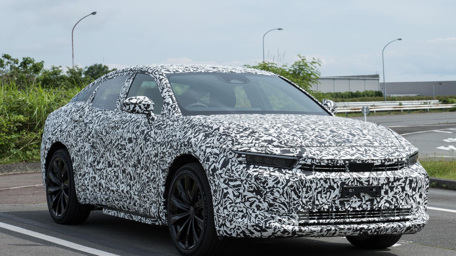 Toyota prepara una nueva generación de vehículos eléctricos que recibirán baterías de nueva generación. También pilas de combustible.