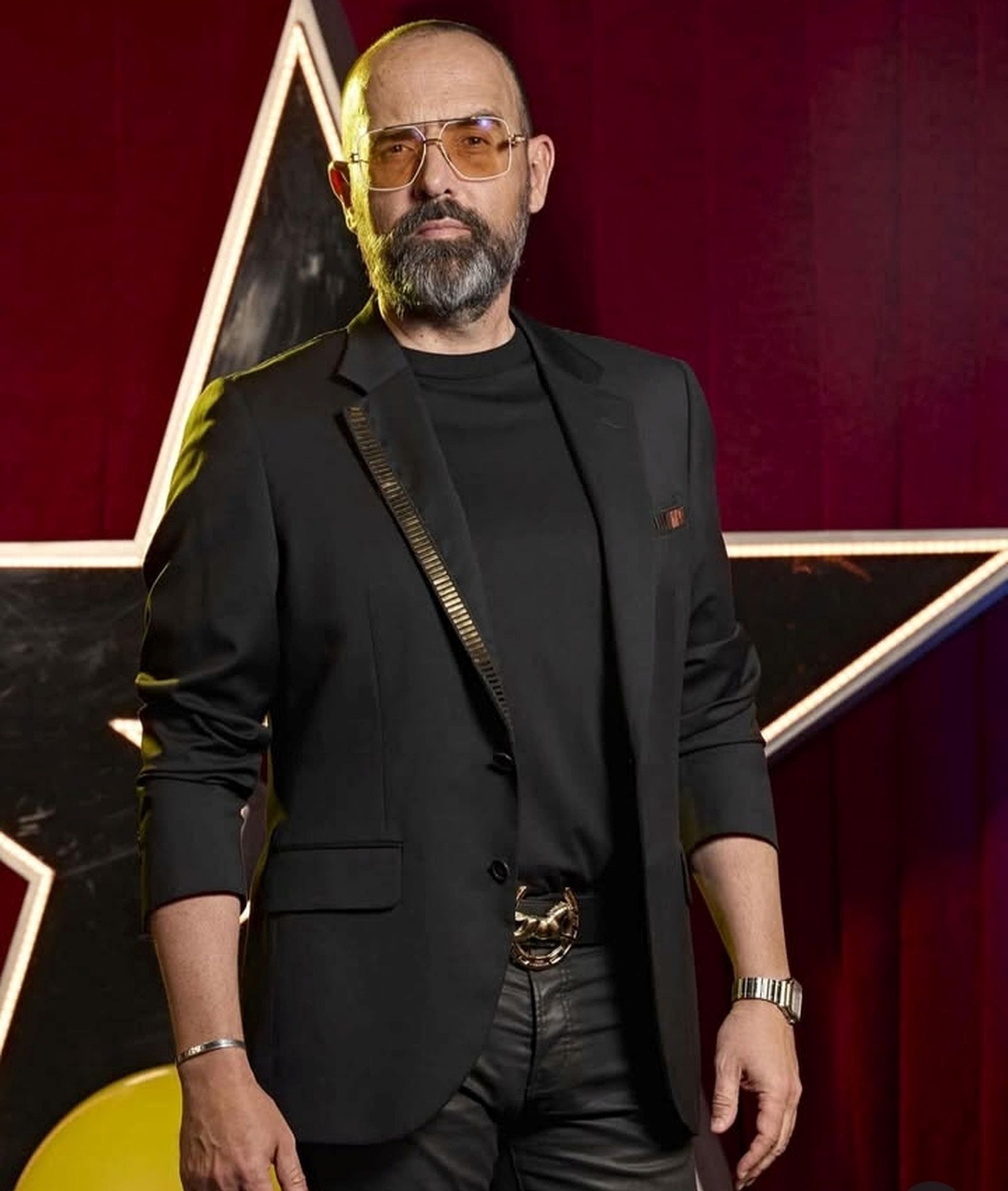 Risto Mejide ha lanzado un dardo a un medio de comunicación para aclarar cuál es su estado sentimental.