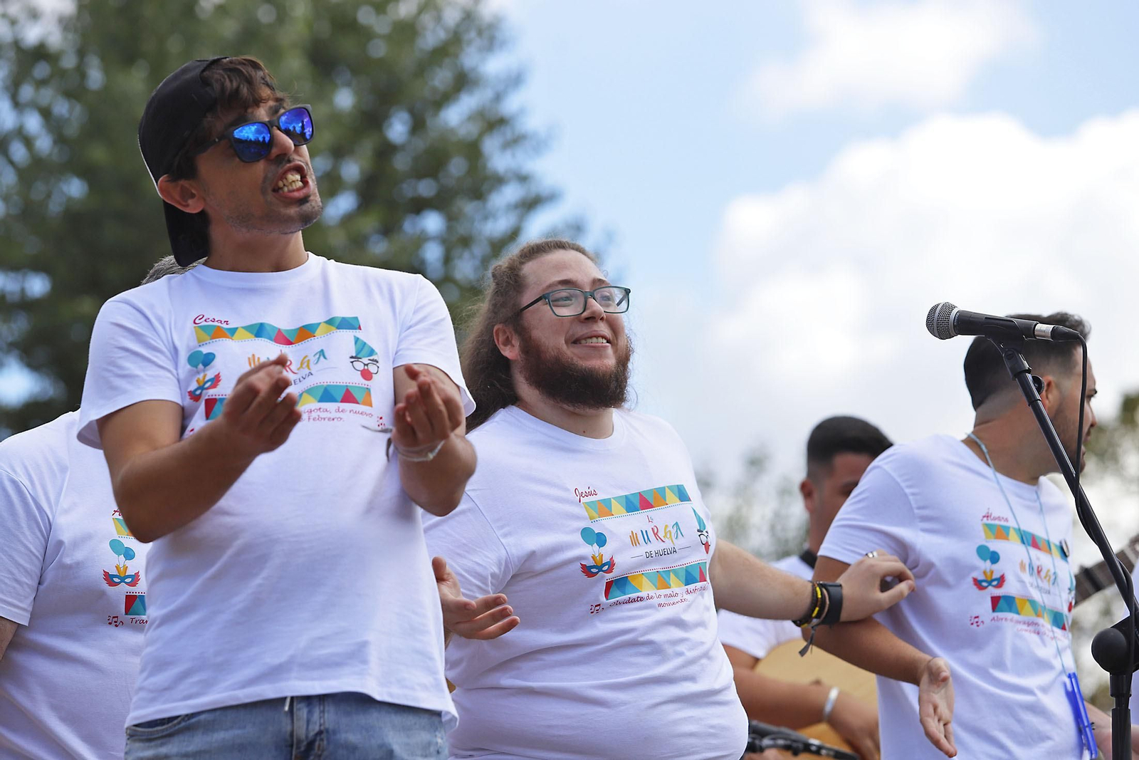 Imágenes de la convivencia carnavalera del Parque Moret en Huelva