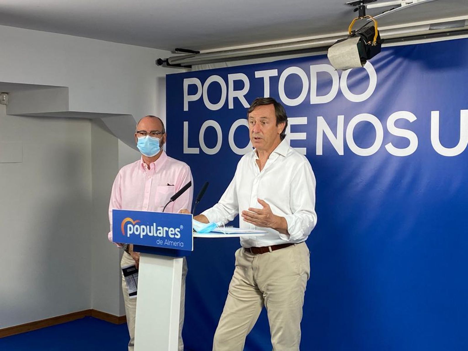 Los senadores del PP Luis Rogelio Rodríguez-Comendador y Rafael Hernando