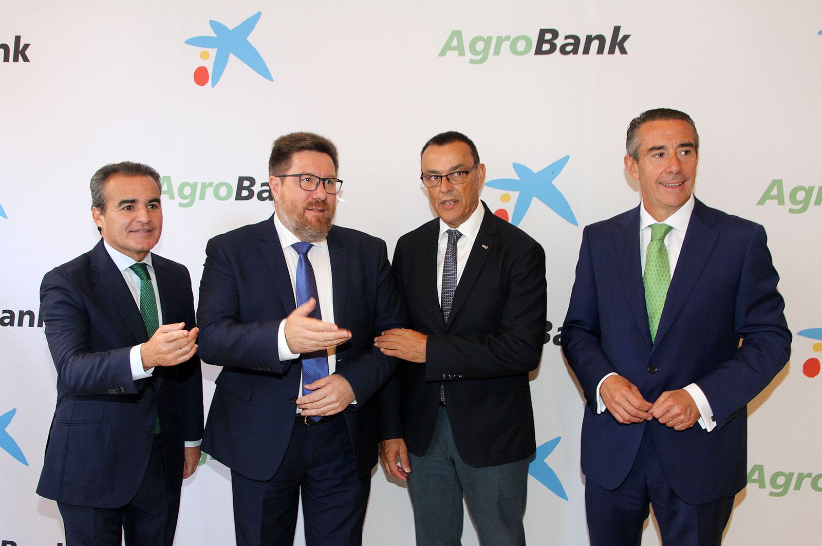 Rafael Herrador, Rodrigo Sanchez Haro e Ignacio Caraballo, ayer en La Rábida.