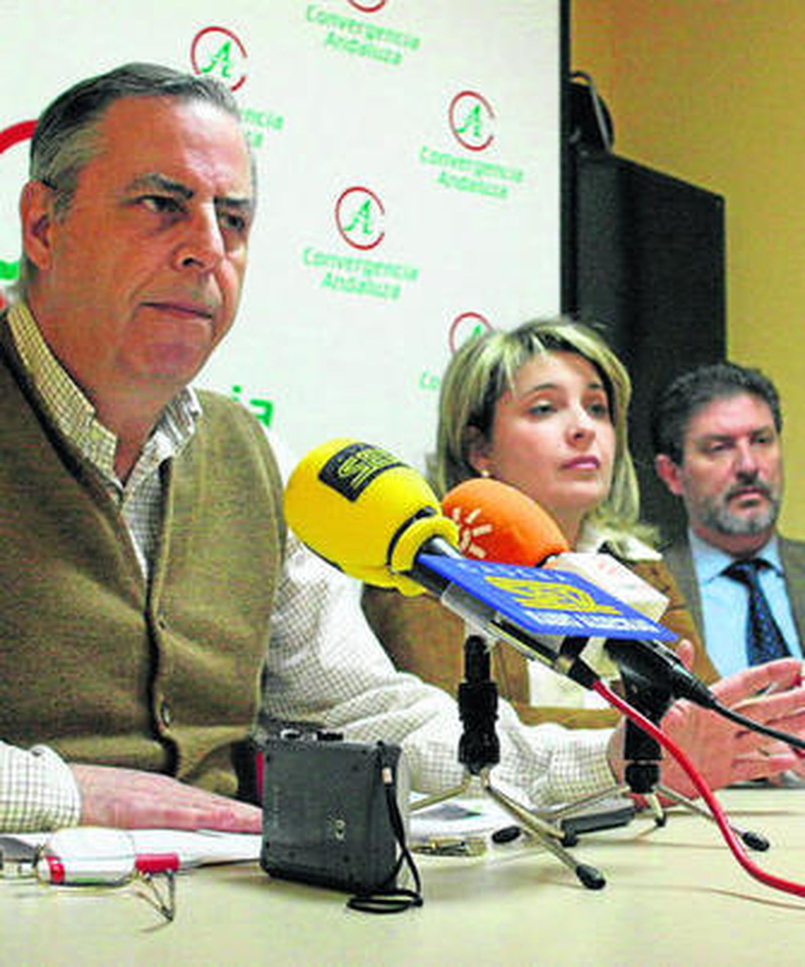 Ortega, Llamas y Calvo, en un acto de Convergencia Andaluza.