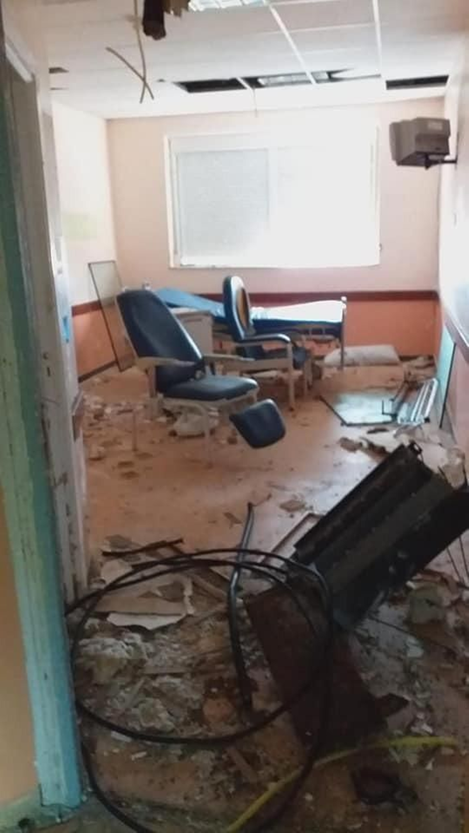 Saqueo del antiguo hospital de La Línea