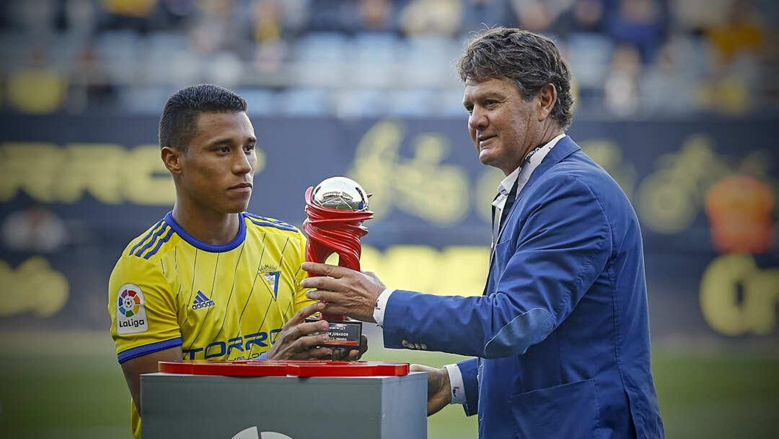 Imágenes del partido de fútbol Cádiz CF - CD Lugo