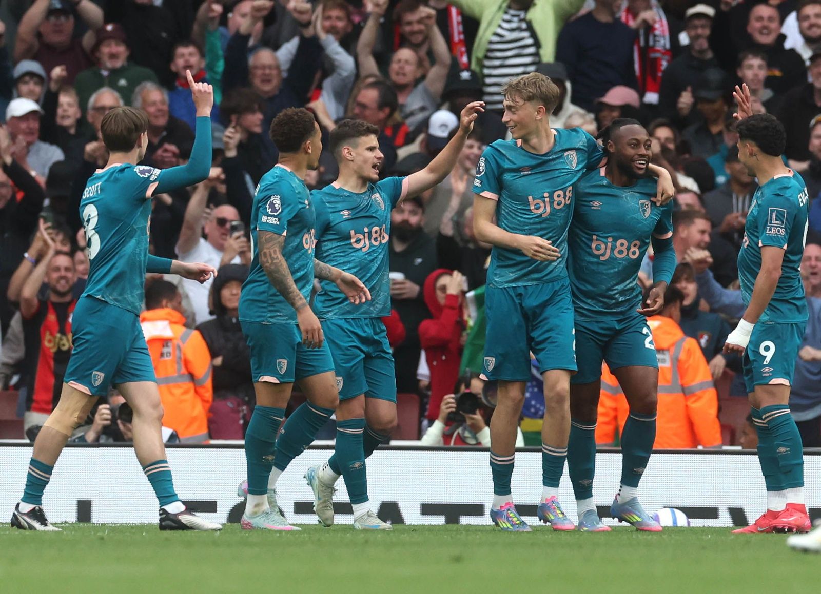Dean Huijsen marca en el triunfo del Bournemouth en casa del Arsenal
