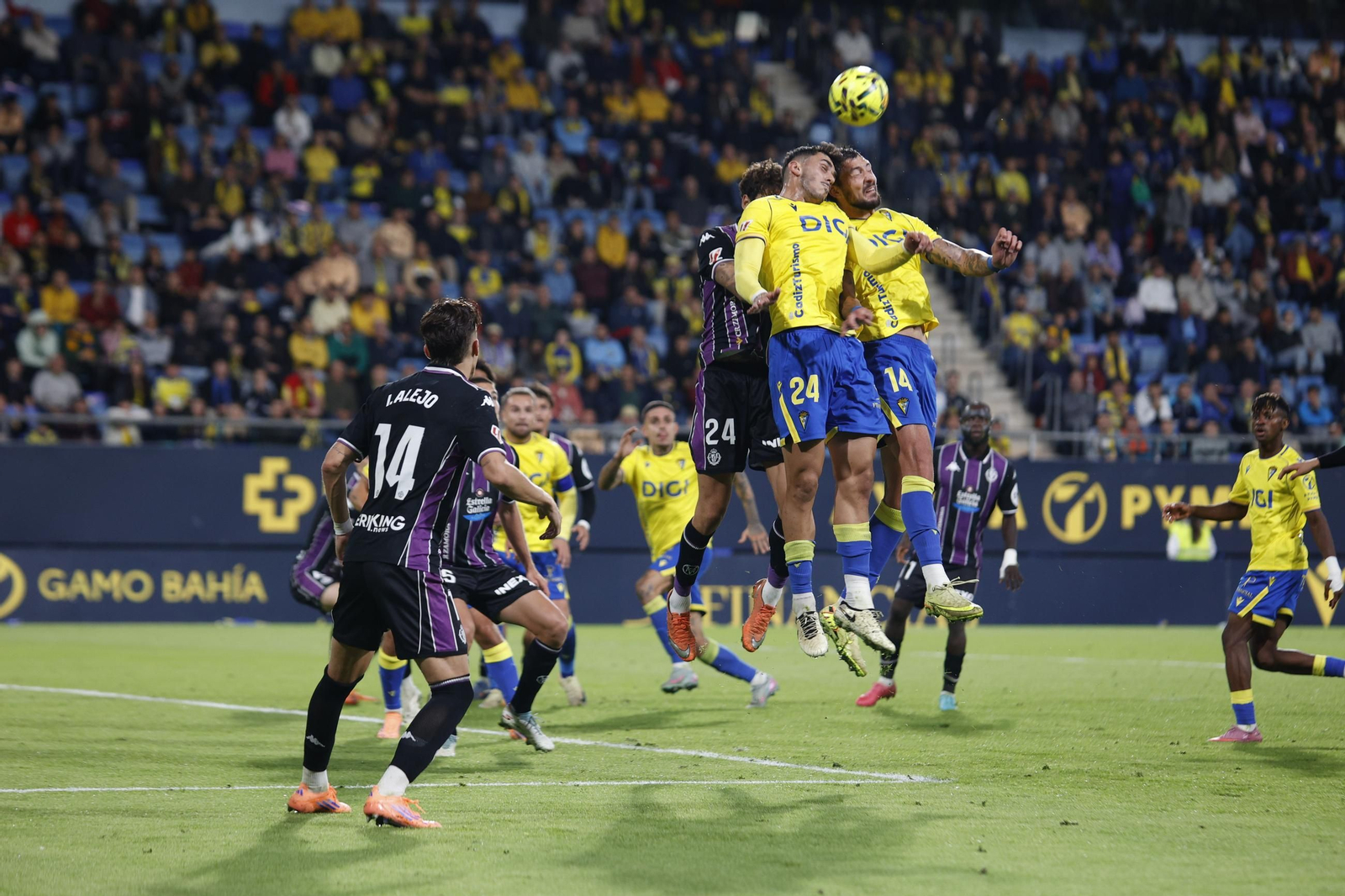 Las imágenes del Cádiz CF- Valladolid