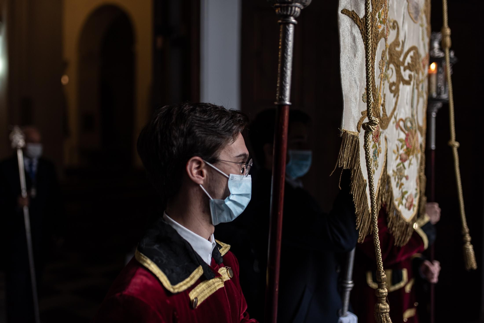 Imágenes de la Inmaculada Concepción procesionando por las calles de Huelva