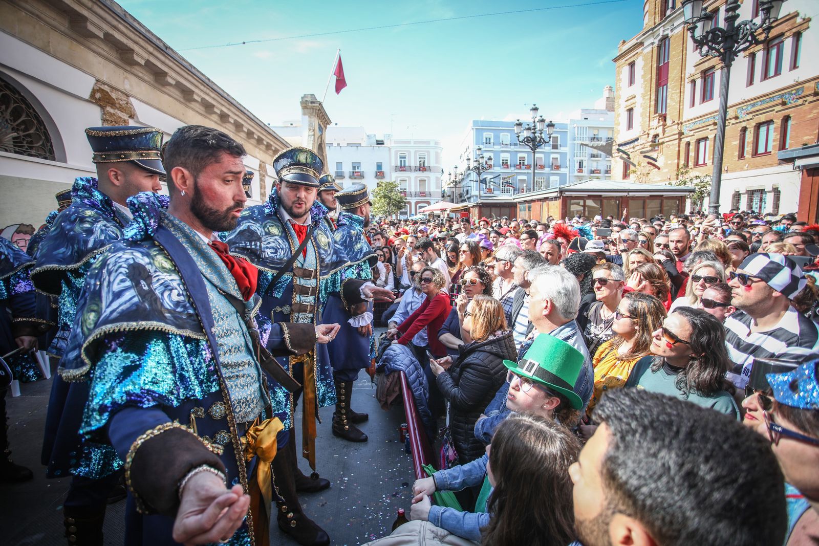 Batalla de coplas en el centro histórico