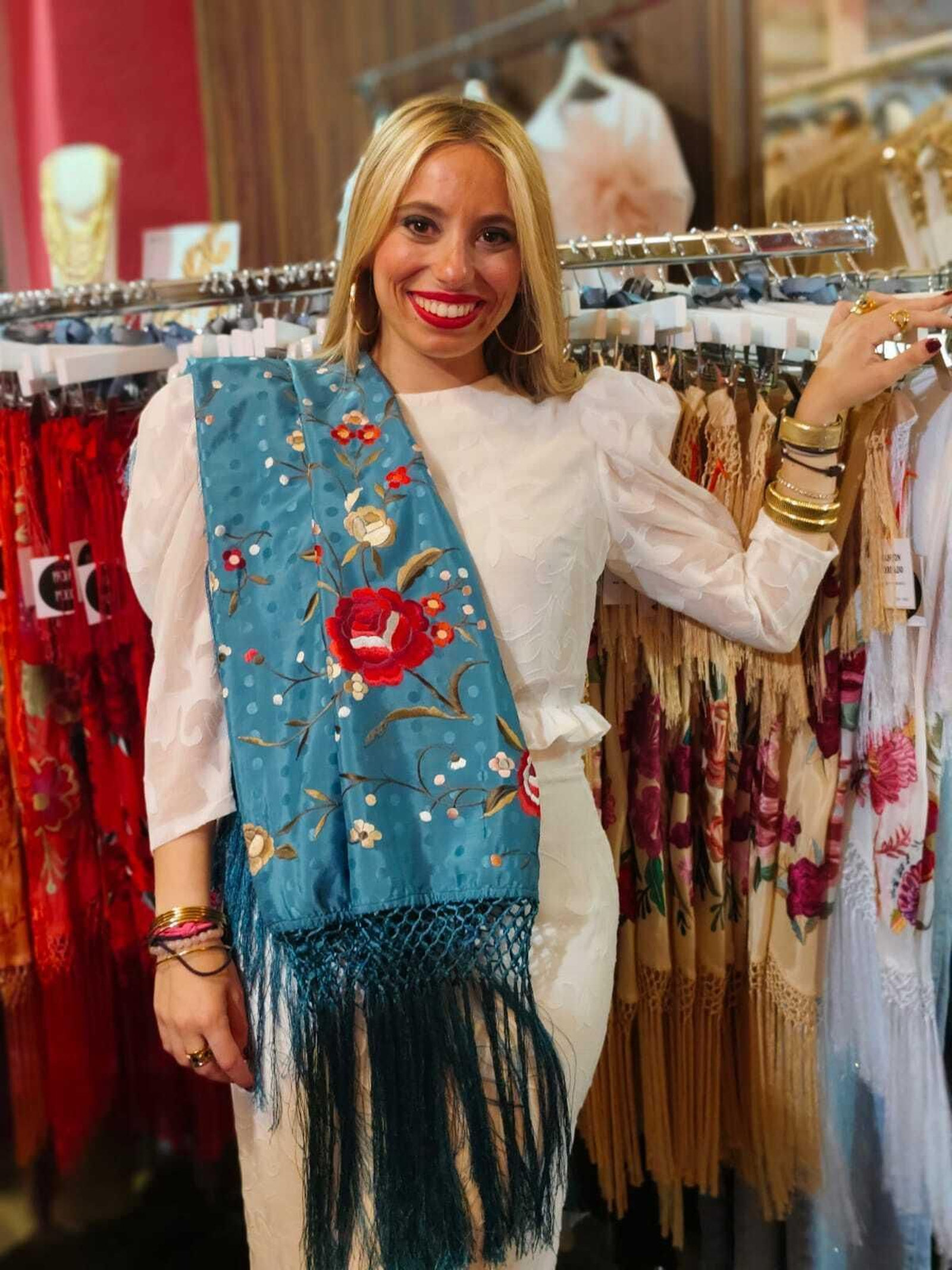 Total look para ir a los toros en la Feria de Abril de El armario de Paola.